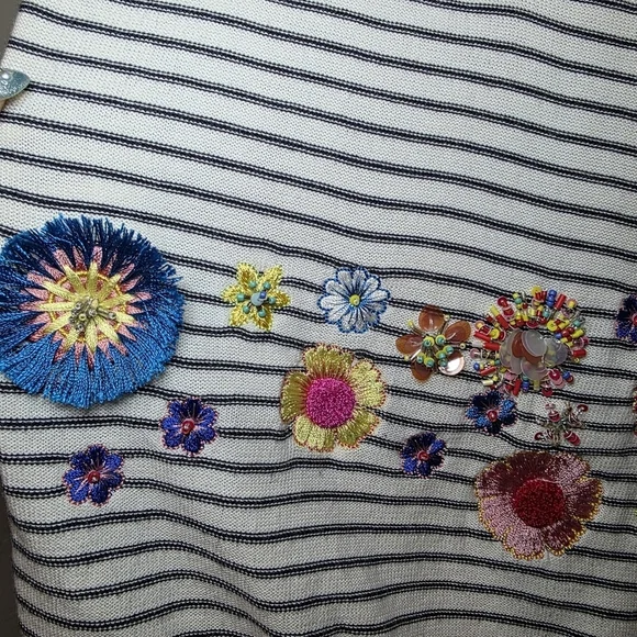 Talbots Floral Row Crewneck Stripes Embroidered Floral Sweater Women’s M Artsy - Picture 6 of 14